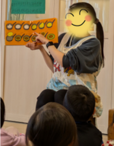 絵本給食「しろくまちゃんのほっとけーき」